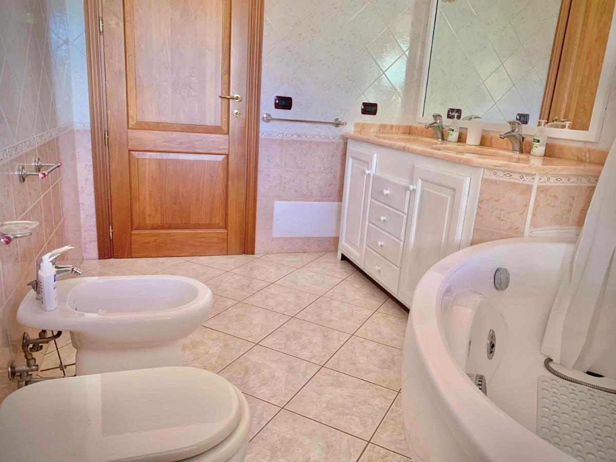 Casa Di Famiglia Apartment Alghero Luaran gambar
